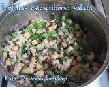 Tonhalas csicseriborsó saláta recept fázis 2 fotója