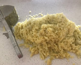 Foto del paso 3 de la receta: Arrollado de papa con jamón y queso