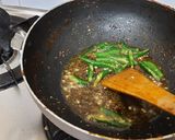 A picture of step 3 of Carrot and radish green chilli pickle.