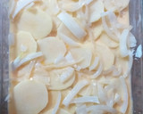 Foto del paso 7 de la receta: Papas al horno con nata, cebolla