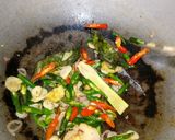 Foto langkah ke 2 dari resep Ikan goreng bumbu Tauco.