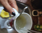 Foto del paso 3 de la receta: Infusión de miel con limón