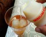 Foto langkah ke 3 dari resep Yakult Tea.