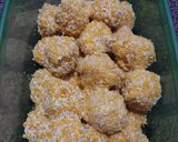 Foto langkah ke 5 dari resep Bola Nasi Sosis.