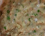 A picture of step 2 of Punjabi aloo parantha.