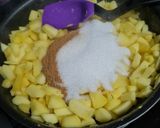 A picture of step 6 of Apple Custard.
