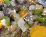 Foto del paso 2 de la receta: Ensalada tibia de vegetales con mayonesa de remolacha
