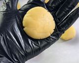 A picture of step 4 of Chinese Crumbly Cookies (Taosu, 桃酥).