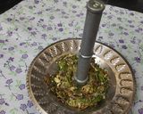 A picture of step 12 of Methi pithla jowar green garlic bhakri and thecha village style.