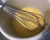 Une image de l'étape 3 de Gâteau façon far aux prunes, vanille et manzana.
