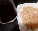 A picture of step 4 of Tiramisu.