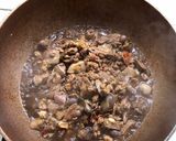 A picture of step 3 of Spicy Thai Basil Chicken with Chicken Offal.