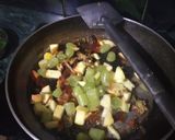 A picture of step 1 of Panchratan chutney.