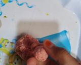 Foto langkah ke 6 dari resep Bola bola tahu pelangi.