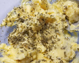 Foto langkah ke 1 dari resep Roti Panggang Oles Bawang Putih.