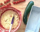 Une image de l'étape 3 de Cake courgette tomate cerise mozzarella.