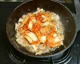 Hình bước làm 4 của món Súp Kim Chi / Canh Kim Chi 김치찌개