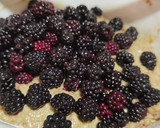 Foto del paso 5 de la receta: Muffins de moras