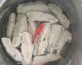 Hình bước làm 1 của món Cá thác lác kho lạt với cà chua