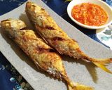 Foto langkah ke 3 dari resep Kembung Goreng Bumbu Kuning.