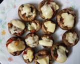 A picture of step 5 of Stuffed mushrooms.
