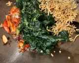 Foto langkah ke 3 dari resep Tumis Daun Pepaya & Teri Medan (pedas manis).