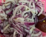 Foto del paso 4 de la receta: Cebollas fermentadas 🧅Fermento de cebolla amarilla y cebolla morada 💛💜Probióticos 🦠🦠🦠🦠🦠🦠