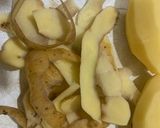 A picture of step 1 of Potato Peel Crispy Crunchy Chips for munching😄😋.