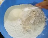 A picture of step 2 of Jaleebi Paratha.