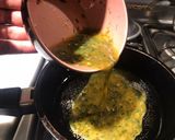 Foto del paso 5 de la receta: Semillísimo Ketomelette sin TACC(Omelette con semillas varias)
