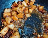 A picture of step 5 of Shahi Paneer.