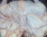 Foto del paso 1 de la receta: Pollo dorado, al vino y ajo con papas