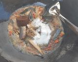 Foto langkah ke 3 dari resep Asam Manis Pindang Tongkol.