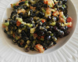 Foto del paso 7 de la receta: Judías negras en ensalada con salsa de mango