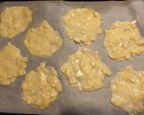A picture of step 5 of Almond Tuile.