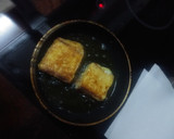 Foto del paso 2 de la receta: Torrijas de bizcocho de limón con piña y mermelada