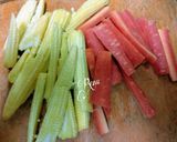 A picture of step 2 of Crunchy Salad.