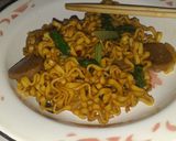 Foto langkah ke 6 dari resep Mie Goreng Bakso Simple.