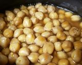 A picture of step 1 of Punjabi Chole Bhature.