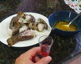 Foto del paso 1 de la receta: Colas de langosta al ajo y limón