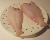 Foto del paso 1 de la receta: Gallo a la plancha espolvoreado con romero