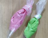 Foto langkah ke 2 dari resep Dessert Box Strawberry Cream.