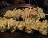 A picture of step 1 of Dhaniya lesuni kebab.