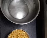 A picture of step 1 of Chana daal vada.