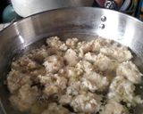 Foto langkah ke 3 dari resep Pentol Ayam Kriwil Saus Misdasem.