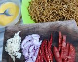 Foto langkah ke 2 dari resep Mie goreng kriting.