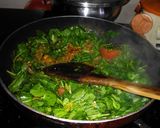 A picture of step 1 of Anda in palak gravy.