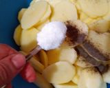 صورة لخطوة 2 من وصفة ڨراتان بطاطا بالحليب 🥔🥛