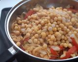 Foto del paso 7 de la receta: Garbanzos con verduras (otra versión)