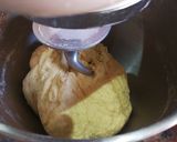 Foto del paso 3 de la receta: Medialunas de manteca